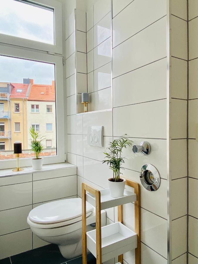 Stilvolles Apartment In Zentraler Lage - Smart-Tv, Queensize-Bett, Altbaustil, Kueche In City-Naehe Erfurt Exterior foto